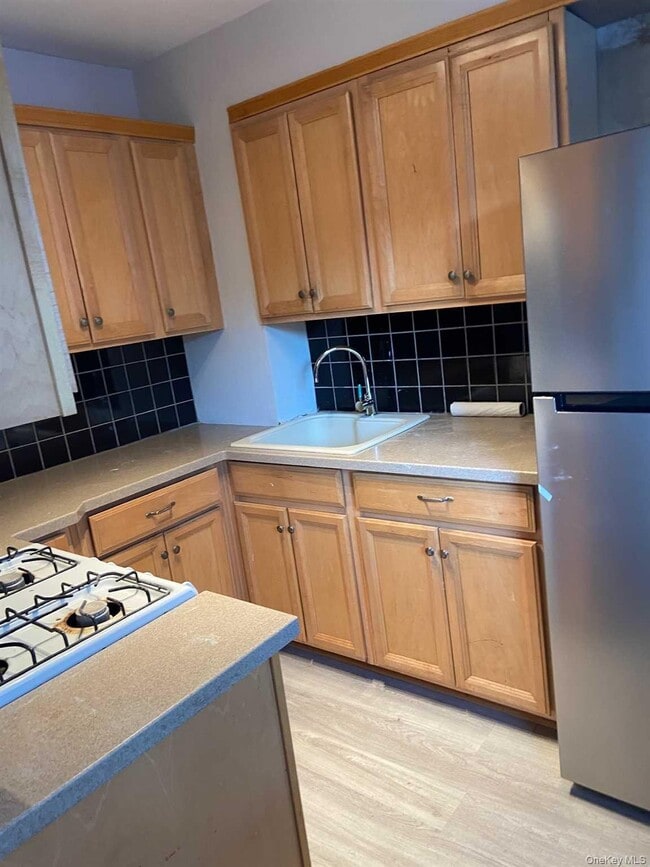 9 Gilmore Blvd S in Wappingers Falls, NY - Building Photo - Building Photo