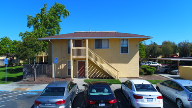 Rockwell Manor Apartments in Fairfield, CA - Building Photo - Building Photo