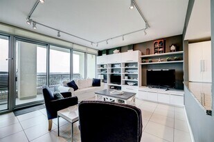 801 E Beach Dr in Galveston, TX - Building Photo