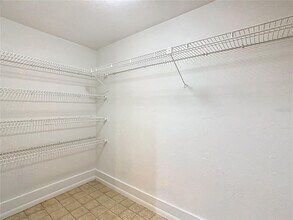 2317 Burnway Rd in Haines City, FL - Building Photo - Building Photo