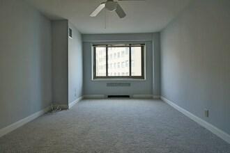 1333 N Lake Shore Dr in Chicago, IL - Building Photo - Building Photo