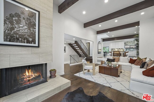 1574 Michael Ln in Los Angeles, CA - Building Photo - Building Photo