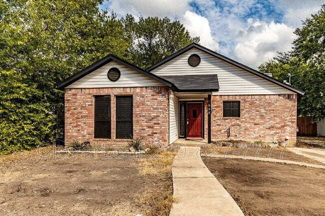 property at 535 E Ashley Rd