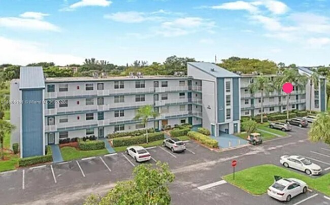 7684 NW 18th St in Margate, FL - Building Photo - Building Photo