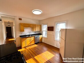 67 Washburn Ave in Cambridge, MA - Foto de edificio - Building Photo