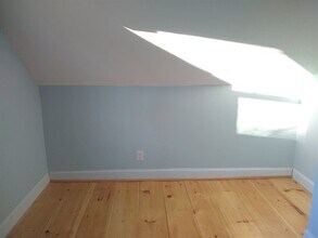 108 Mill Ln in Westbrook, ME - Foto de edificio - Building Photo