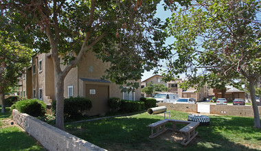 855 Portland St in El Cajon, CA - Building Photo - Building Photo