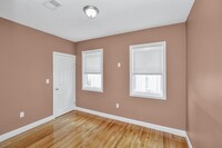 15 Kenberma Rd in Boston, MA - Building Photo - Building Photo