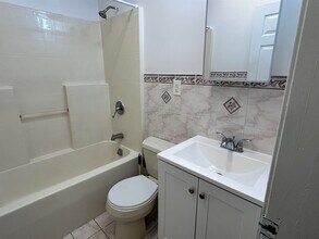 35 Stegman St in Jersey City, NJ - Building Photo - Building Photo