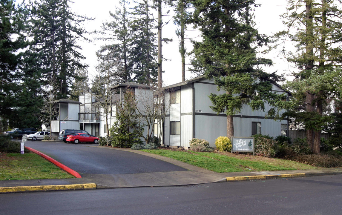 Fir Haven North in Portland, OR - Foto de edificio