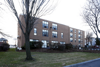 Mt. Pleasant Apartments in Somerville, MA - Building Photo - Building Photo