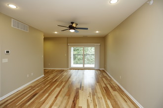 River Birch Apartments in Columbia, MO - Building Photo - Interior Photo