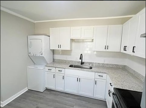 525 Montague Ln, Unit 527