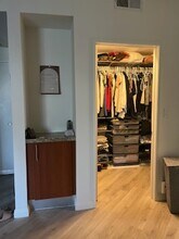 620 S Gramercy Pl, Unit 224 in Los Angeles, CA - Foto de edificio - Building Photo