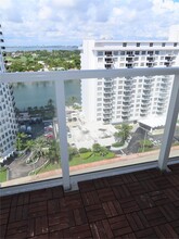 5701 Collins Ave, Unit 1703 in Miami, FL - Building Photo - Building Photo