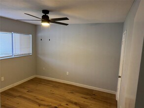 6720 Arbor Dr in Miramar, FL - Building Photo - Building Photo