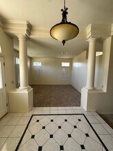 1515 Fieldspring Dr in Bakersfield, CA - Building Photo - Building Photo