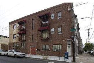 700 Christian St in Philadelphia, PA - Building Photo - Building Photo