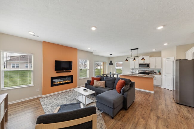 property at 279 Mannaseh Dr W