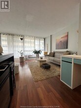 111 Riverside Dr E in Windsor, ON - Building Photo - Building Photo