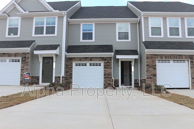 121 Roseridge Dr in Simpsonville, SC - Building Photo