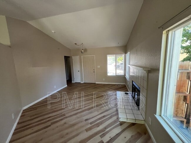 1400 Canyon Creek Rd in Reno, NV - Building Photo - Building Photo