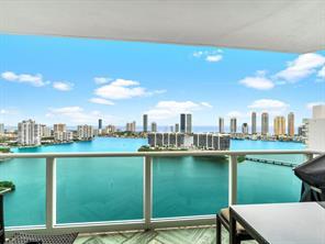 3398 NE 183rd St in Aventura, FL - Building Photo