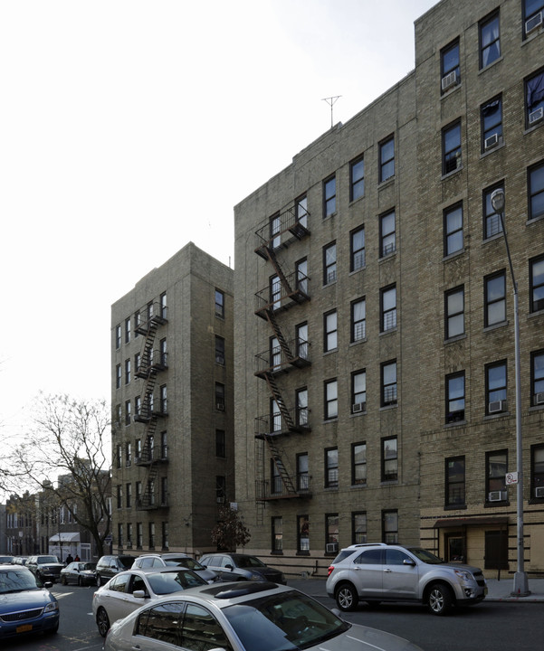 1051-1071 Elder Ave in Bronx, NY - Foto de edificio