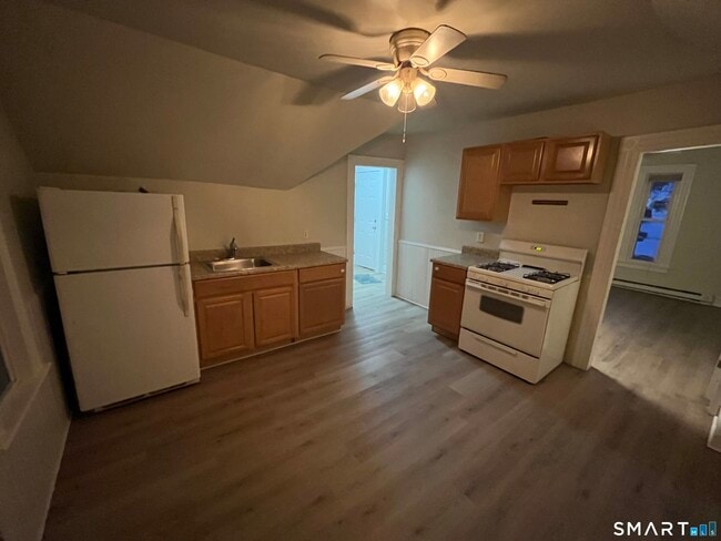 53 Roosevelt Ave in Torrington, CT - Building Photo - Building Photo