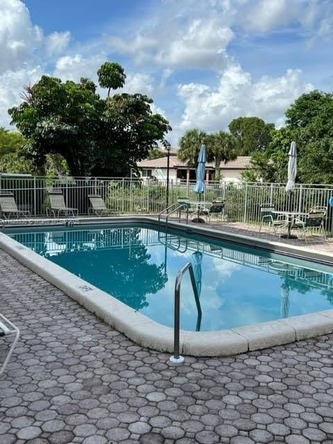property at 405 S Pine Island Rd