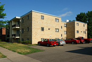 613 Hoyt Ave E Apartments