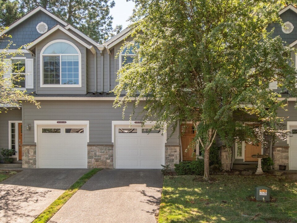 15320 SW Jasper Ln in Beaverton, OR - Building Photo