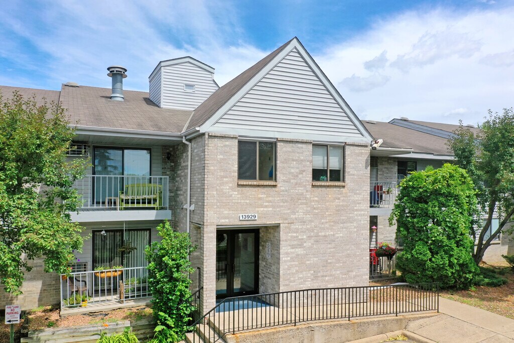 Rivers Bend Apartments in Ramsey, MN