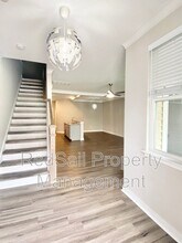 208 Fishers Ct in Hampton, VA - Building Photo - Building Photo