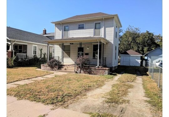 418 S 10th St in Salina, KS - Building Photo