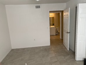 14037 Fairway Island Dr in Orlando, FL - Building Photo - Building Photo