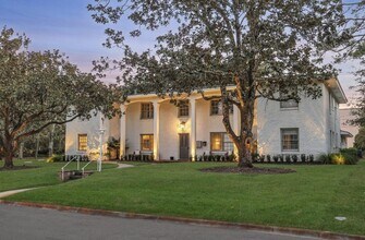 Abercorn Stay LLC in Savannah, GA - Foto de edificio - Building Photo