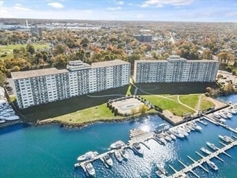 100 Cove Way in Quincy, MA - Building Photo - Building Photo