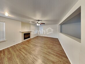 5479 S Shawnee Way in Aurora, CO - Building Photo - Building Photo