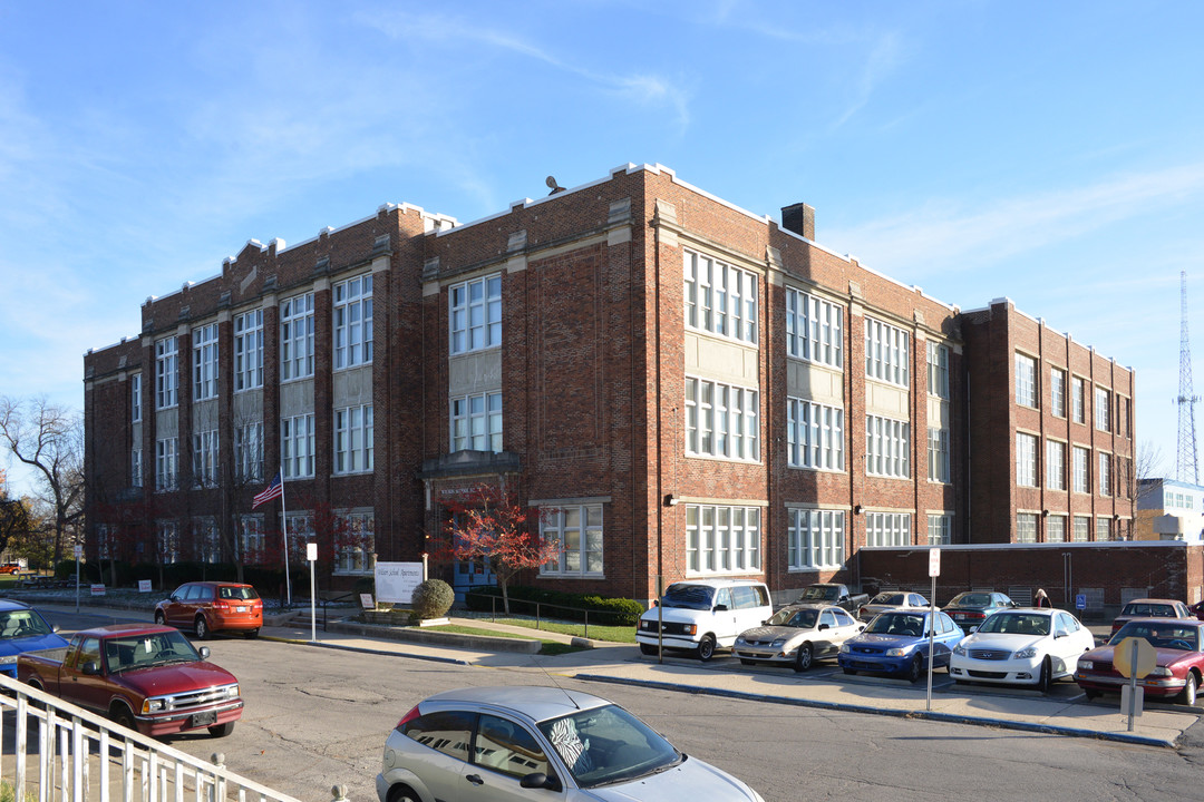 Wilson School Apartments in Muncie, IN - Building Photo