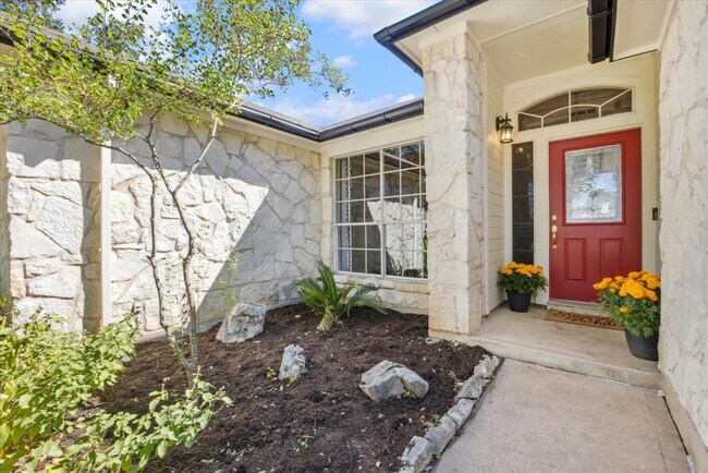 8909 Copano Dr in Austin, TX - Building Photo - Building Photo
