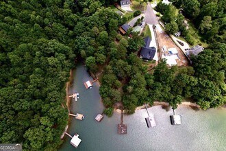 8940 Bay Dr in Gainesville, GA - Building Photo - Building Photo