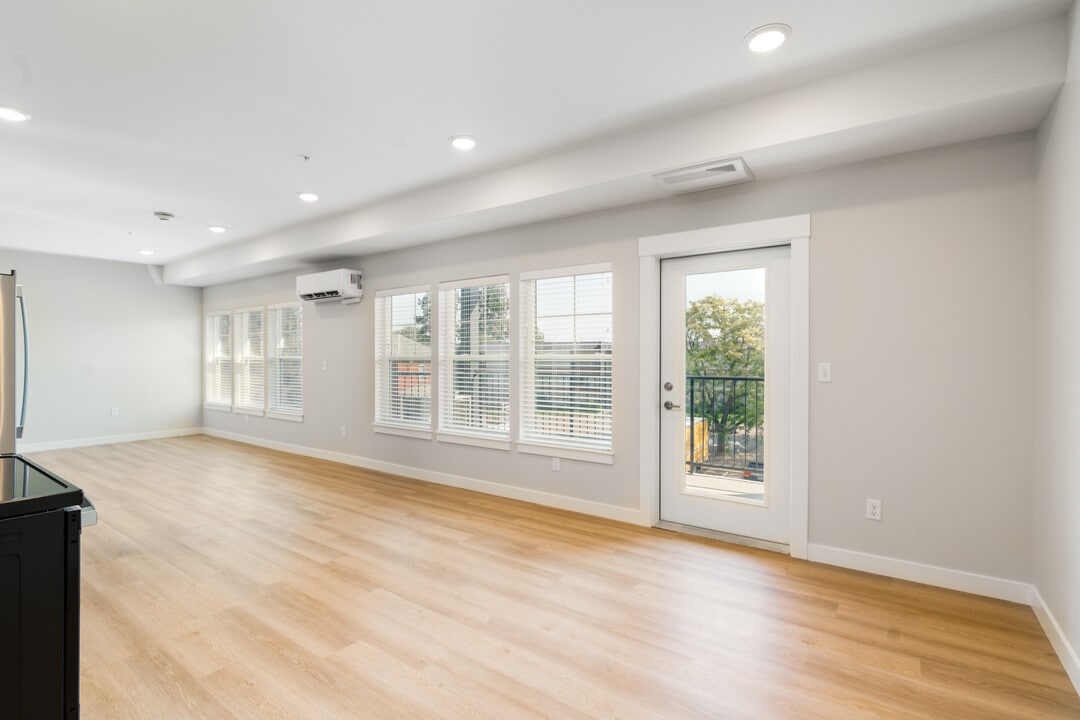 Redband Apartments in Spokane, WA - Foto de edificio