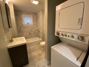 45 Derby St in Somerville, MA - Building Photo - Building Photo