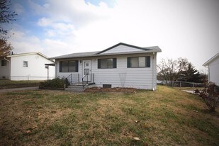 1509 Bel Air Dr in Junction City, KS - Building Photo