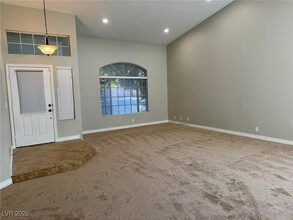 10024 Sail Landing Ct in Las Vegas, NV - Building Photo - Building Photo