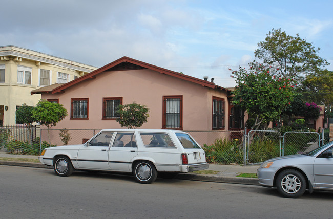 1652 6th Ave in Los Angeles, CA - Building Photo - Building Photo