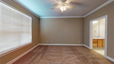 801 Luther W St, Unit 1105 in College Station, TX - Building Photo - Building Photo