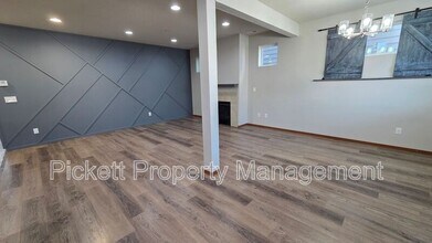 2523 Filbert Ave in Bremerton, WA - Building Photo - Building Photo