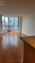 500 Doris Ave in Toronto, ON - Building Photo - Building Photo